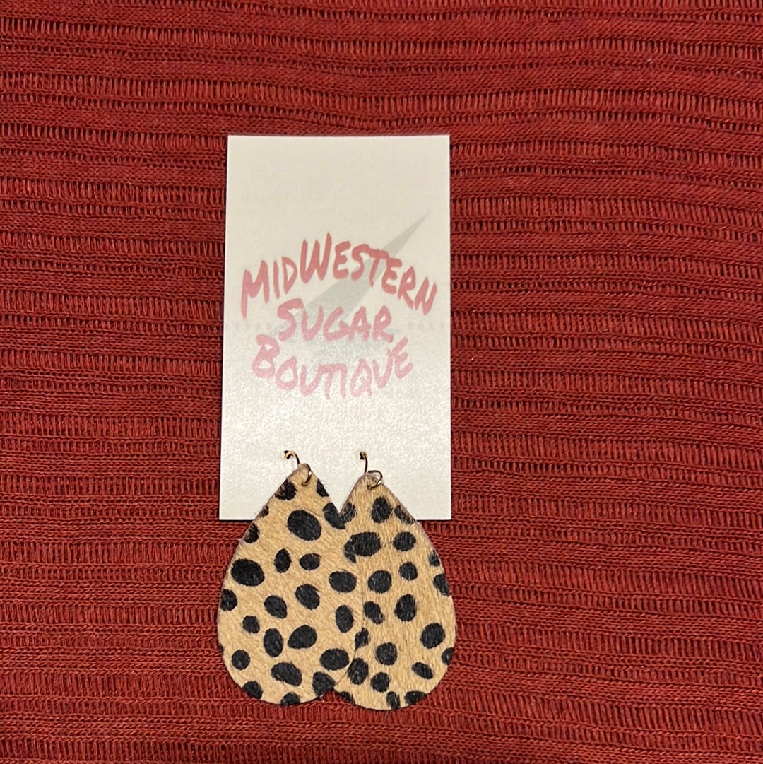 Tan Cheetah Earrings